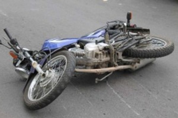 Motociclista falleció tras protagonizar un accidente contra un auto