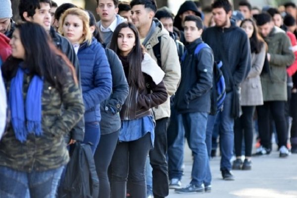 Más de 10 mil jóvenes que asisten a la expo de empleo están sin trabajo