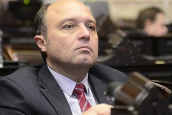 Rubín denunció a Colombi por retención de fondos nacionales para inundados