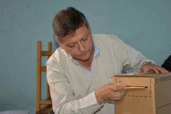 El Gobernador del Chaco emitió su voto en Villa Ángela