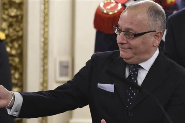 Faurie asumió como nuevo canciller y anunció recortes en su Ministerio