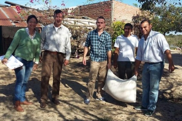 El Estado volvió a mostrarse cerca de productores de Itatí y Riachuelo