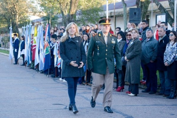 Día de la Bandera: La Municipalidad tomó juramento de lealtad a soldados del Ejército Argentino