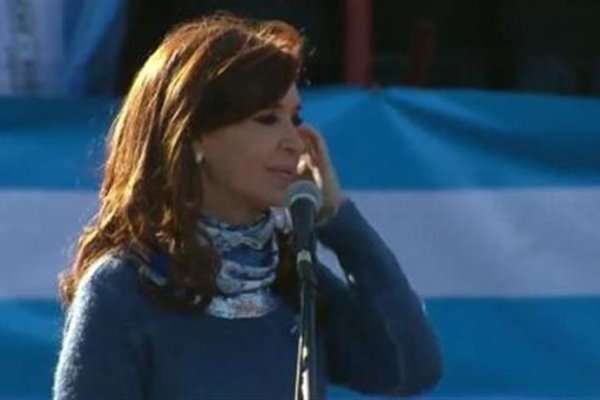 Cristina: Vengo a sumarme como una más, a poner el cuerpo y el corazón