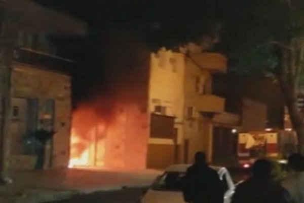 Corrientes: Pánico tras incendio de un edificio céntrico