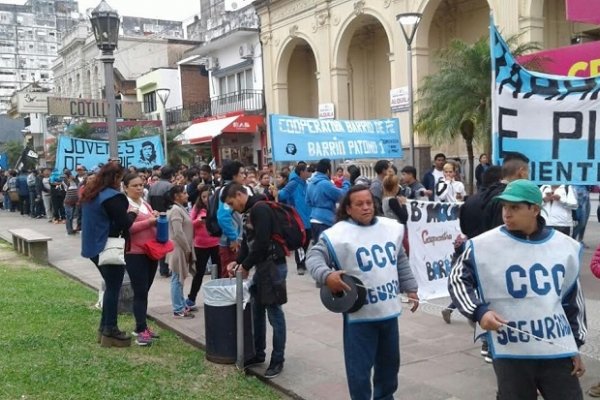 Movilización en Corrientes por un salario acorde a la canasta básica