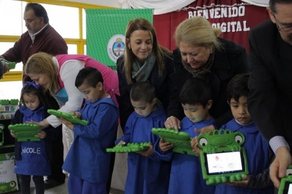 El Gobierno Provincial sumó jardines al programa Mitai Digital