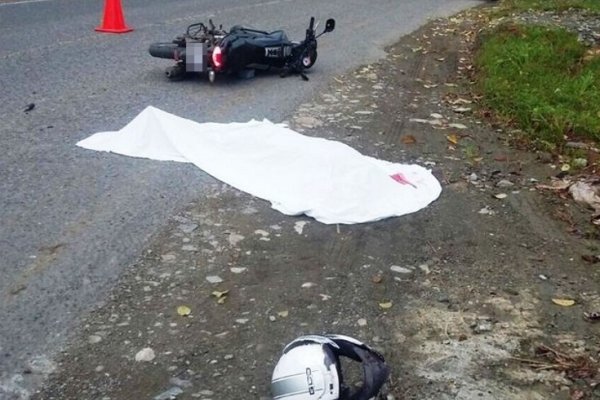 Ruta 12: Motociclista murió en choque frontal contra un camión