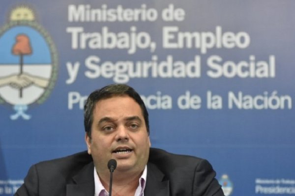 Triaca admitió que el Gobierno buscará avanzar en una reforma laboral