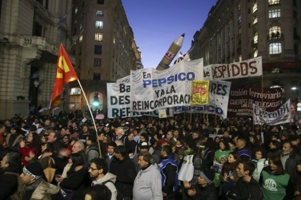 Trabajadores despedidos de Pepsico le exigen a Triaca la reincorporación