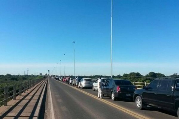 Incidentes generaron nuevas demoras en el puente interprovincial