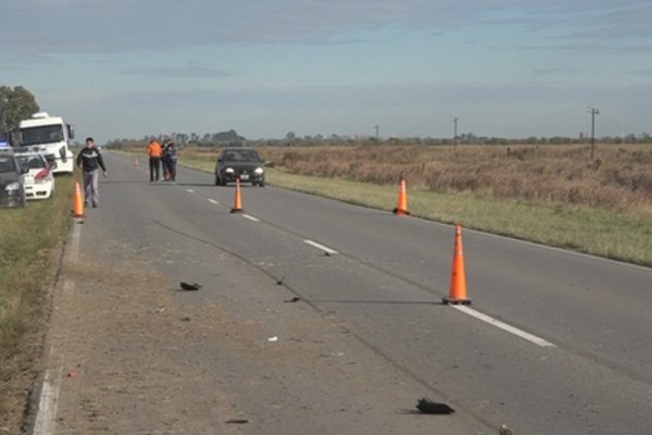 Buscan identificar a peatón que murió atropellado por un auto