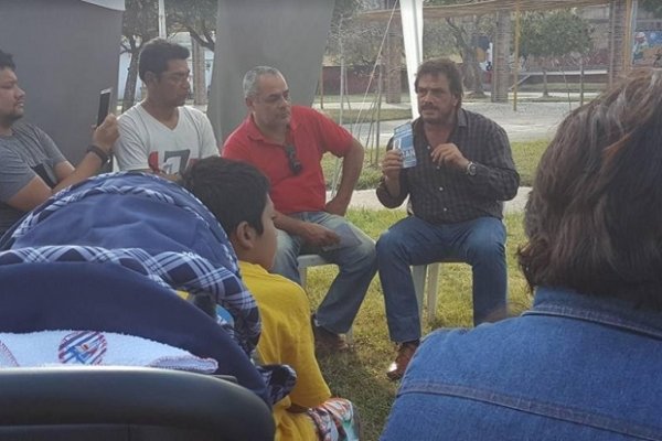 Caran intensifica la campaña con referentes de 13 barrios de la Capital