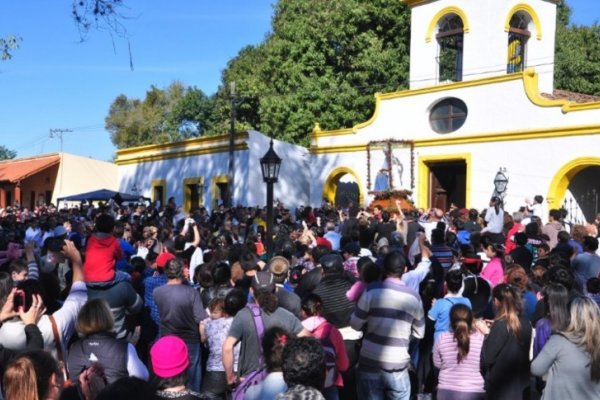 Artesanos y jinetes abrieron los festejos en honor a Santa Ana