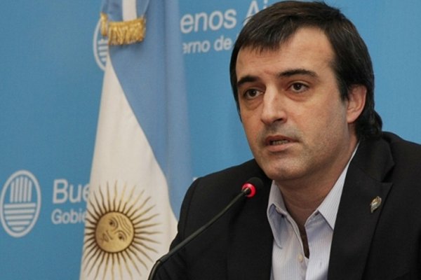 Esteban Bullrich comparó el Ni Una Menos con el aborto legal y le llovieron críticas