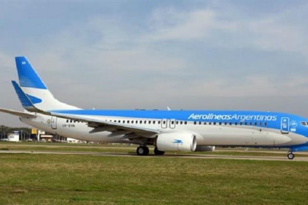 Aerolíneas Argentinas incorporó un nuevo Boeing a su flota