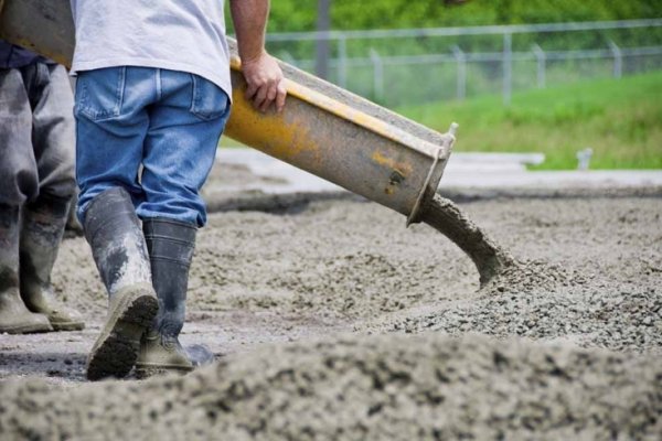 Corrientes: Leve caída en el consumo de cemento en el primer semestre