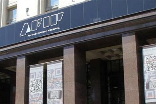 AFIP pospuso a octubre el segundo anticipo de Ganancias