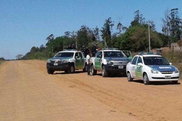 Esquina: Allanaron campos en busca de 150 animales robados