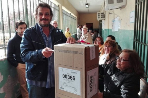 Daniel Caran emitió su voto: Esperamos un nuevo tiempo político en Corrientes