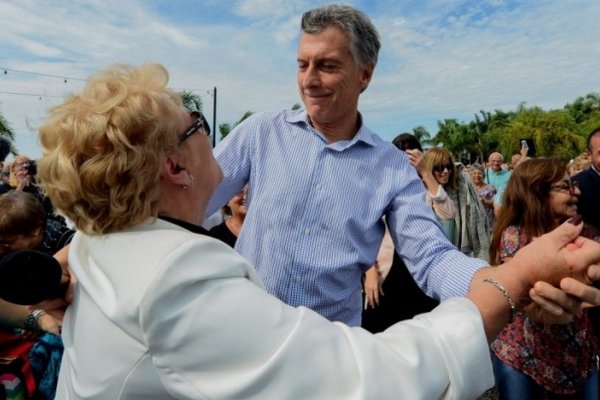 El presidente Macri adelanta anuncio de suba de jubilaciones