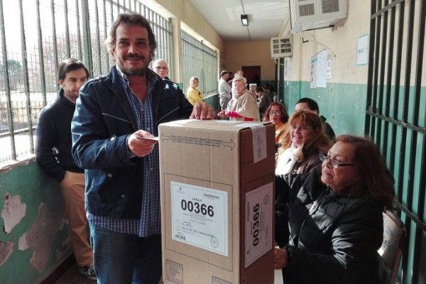 Radicales destacan los votos de Caran en las PASO