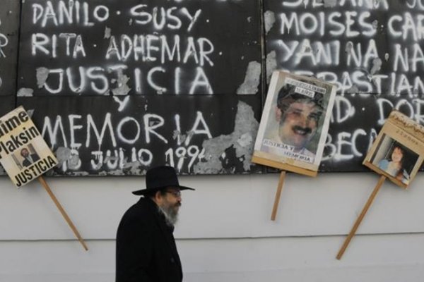 Gobierno ratificó ante Interpol vigencia de las alertas rojas por atentado a la AMIA