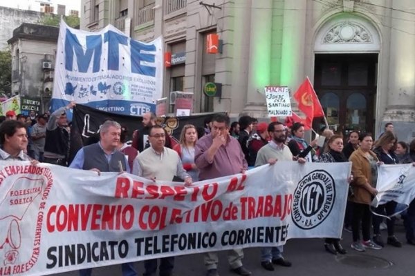 Se realizó una masiva marcha de trabajadores en Corrientes contra el ajuste del Gobierno Nacional