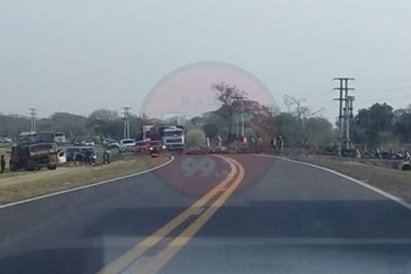 Corrientes: Obreros cortaron la Ruta 12 por falta de pago