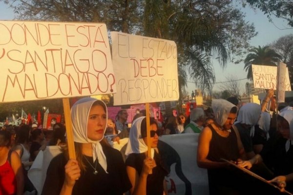 Multitudinaria convocatoria en Corrientes para pedir por la aparición con vida de Santiago Maldonado