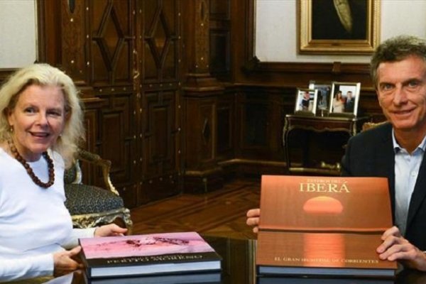 Macri pasó el fin de semana en los Esteros del Iberá junto a su esposa e hija y se reunió con Colombi