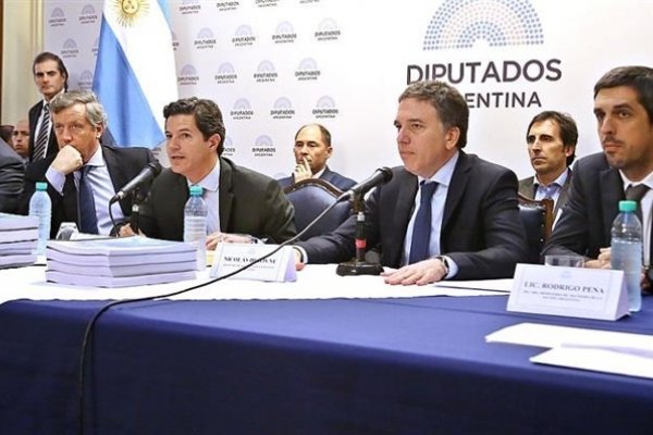 Dujovne presentó el Presupuesto 2018: inflación promedio de 15,7% y dólar a $ 19,30