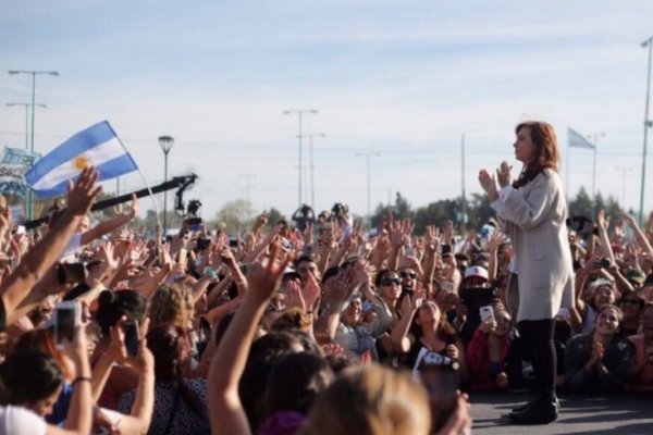 Cristina en Ensenada: Que nadie pretenda tener jóvenes callados y sumisos