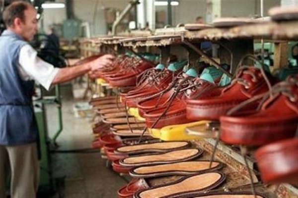 Sectores textil y de calzado elaboran proyecto para reducir 50% los costos patronales