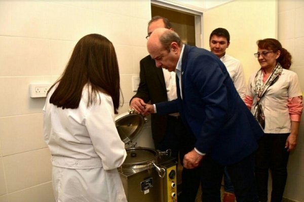 Canteros inauguró laboratorio en el Coni: Esta inversión garantiza mejor salud para los vecinos