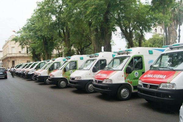 Corrientes: este jueves entregarán ambulancias y utilitarios