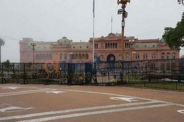 La Plaza de Mayo amaneció vallada por temor a una movilización contra el Gobierno