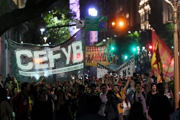 Multitudinaria marcha a Plaza de Mayo para pedir justicia por Maldonado