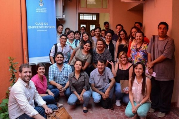 La Academia Argentina capacitó a emprendedores correntinos