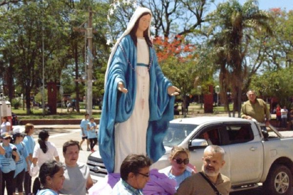 Docentes correntinos peregrinaron a Itatí