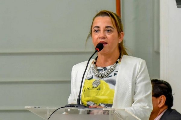 La Ministra de Educación llamó a los jóvenes a no ser tentados por la violencia