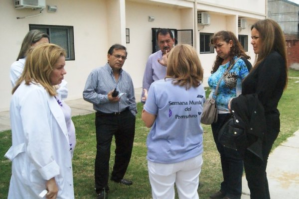 Cardozo recorrió las obras de ampliación del Hospital Materno Neonatal