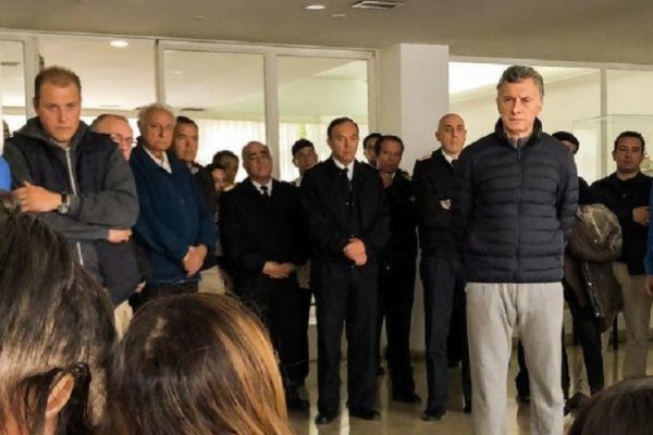 Macri visitó a familiares de los tripulantes del submarino San Juan