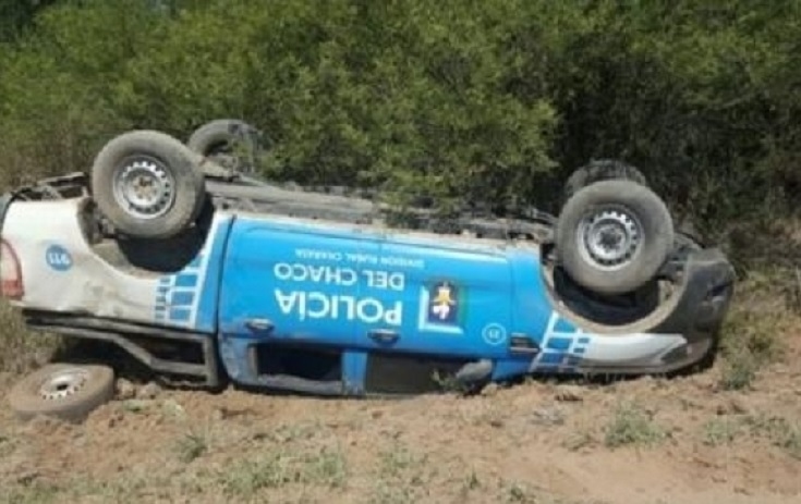 Chaco Camioneta de la Polic a tumb por una mala maniobra