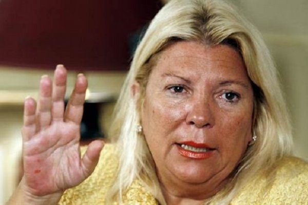 Carrió: los familiares tienen razón, los acompaño y acompañaré siempre