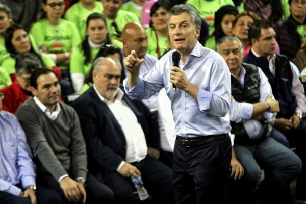 Evalúan una nueva visita del presidente Macri a Corrientes