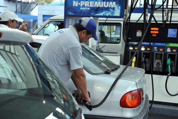 Nueva suba del combustible: la nafta premium superó los 30 pesos en Corrientes