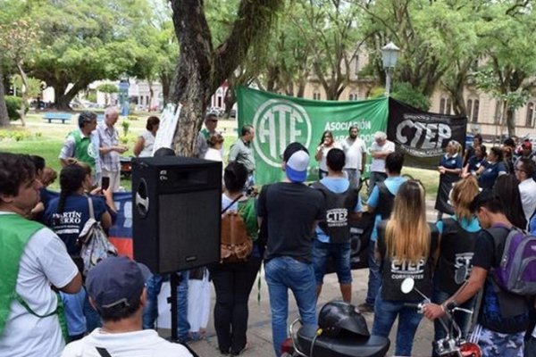 Organizaciones sindicales se preparan para otra movilización