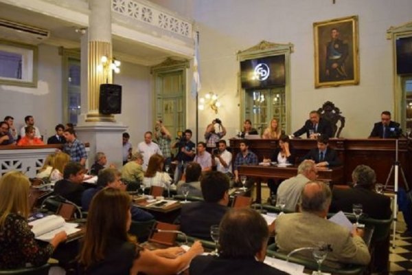 Es Ley la ratificación del dominio provincial sobre Yacyretá