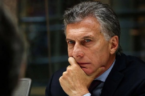 Mauricio Macri frenó el DNU tras un tuit de Elisa Carrió